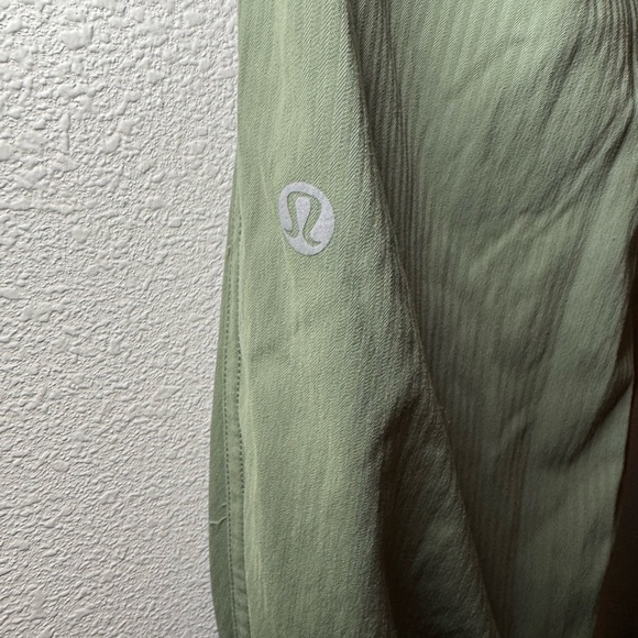 Lululemon Dance Studio Jogger in Green Twill - Picture 6 of 7